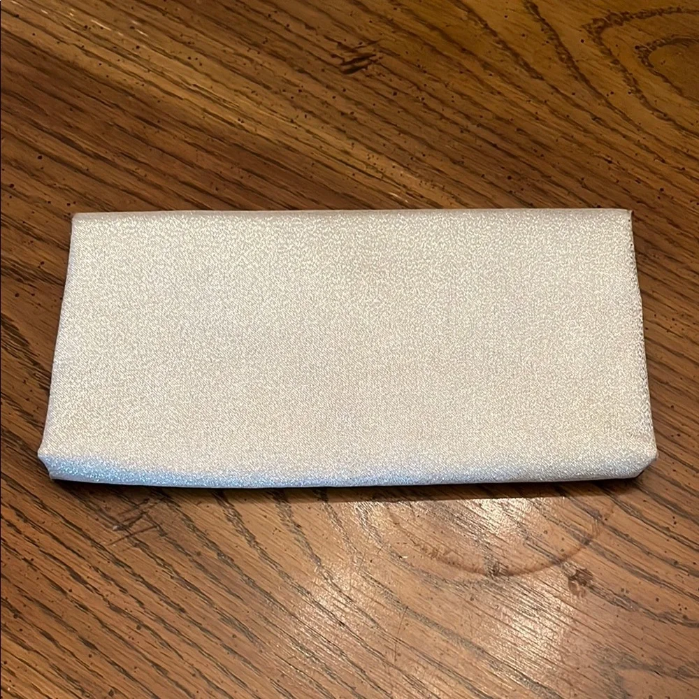 Vintage Walborg Shimmer Clutch‎